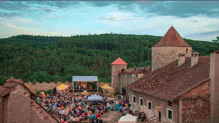 Festival keltské kultury Lungnhasad Na hradě Veveří, Asonance, Percival, BARBAR FEST. Magazín KULT* Brno