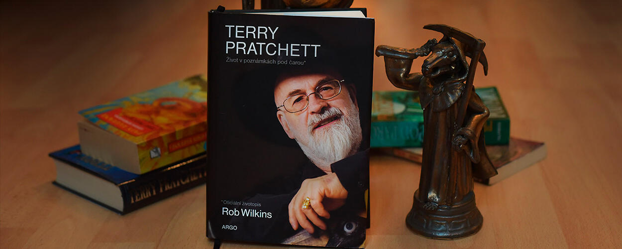 Terry Pratchett: Život v poznámkách pod čarou, Rob Wilkins, Recenze, magazín KULT* Brno