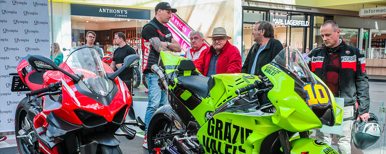 Obchodní centrum Olympia Brno, výstavu legendárních motocyklů značky Ducatii, magazín KULTINOI* Brno